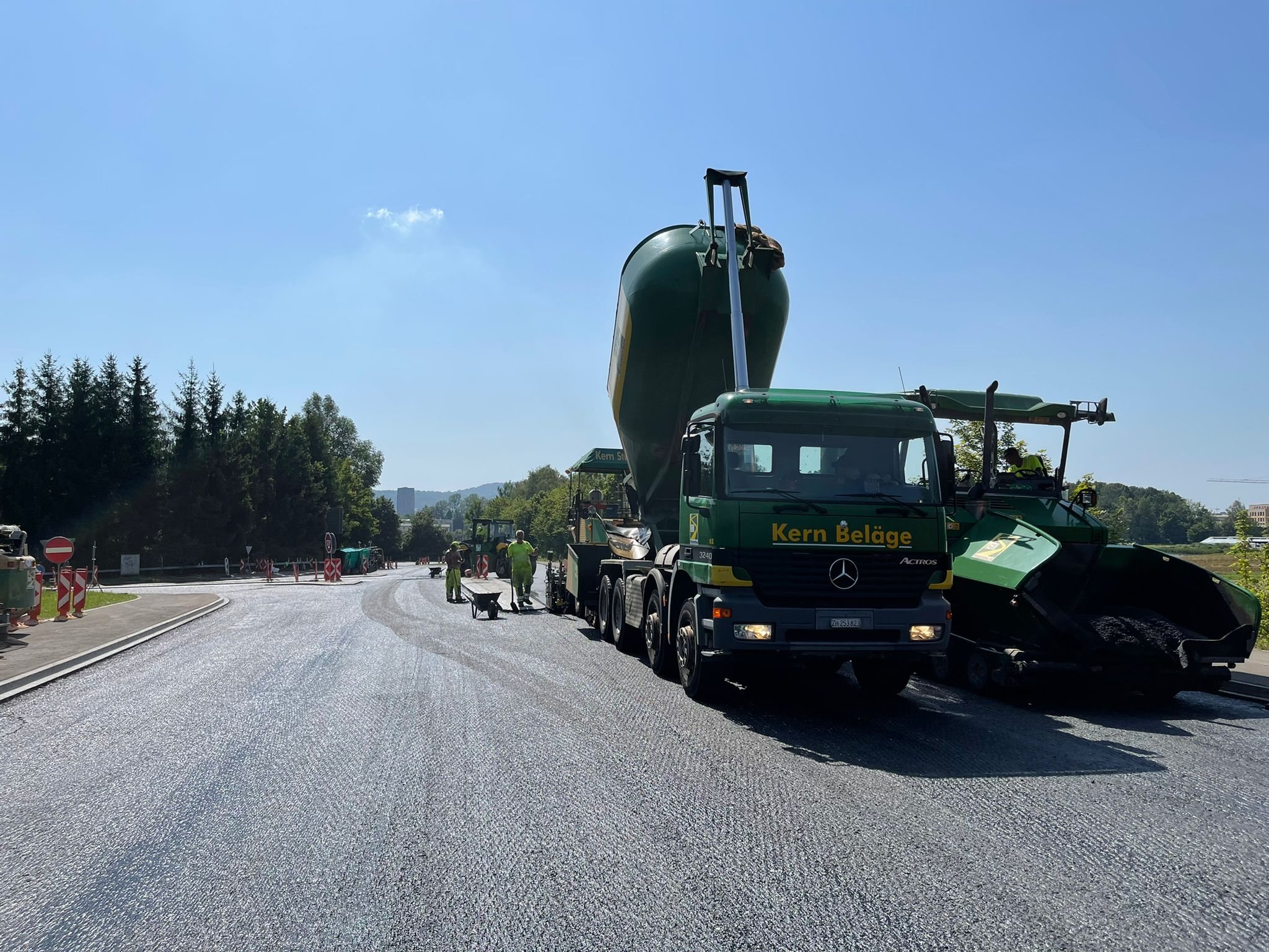 Lastwagen der Kern Strassenbau AG
